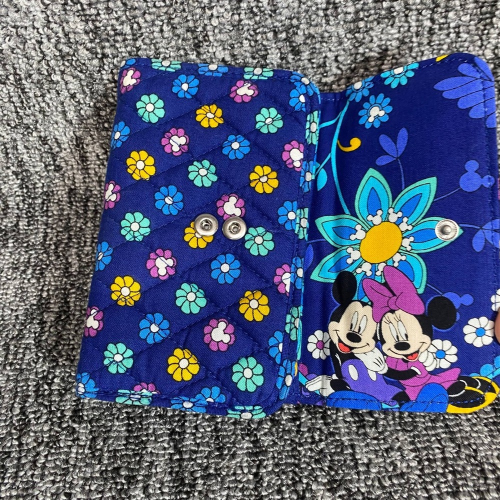 NWT Vera Bradley Disney Mickey Minnie Daisy Floral Quilted Trifold Wallet Blue